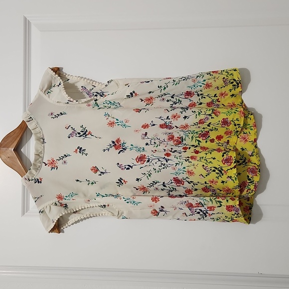 🌷🪻 Crescent & Willough Blouse 🌷🪻 - Picture 5 of 5